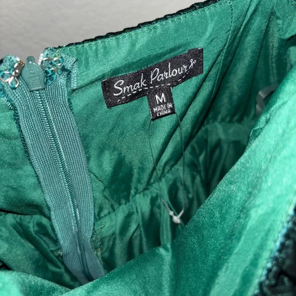 NWOT Smak Parlour Green Velvet Love Interest Babydoll Dress - Picture 7 of 7